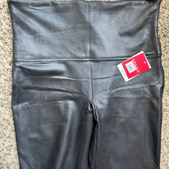 SPANX Pants - Spanx faux leather leggings